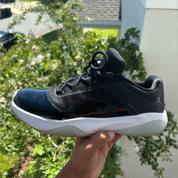 2022 Air Jordan 11 CMFT Low “Space Jam” - Picture 4 of 14